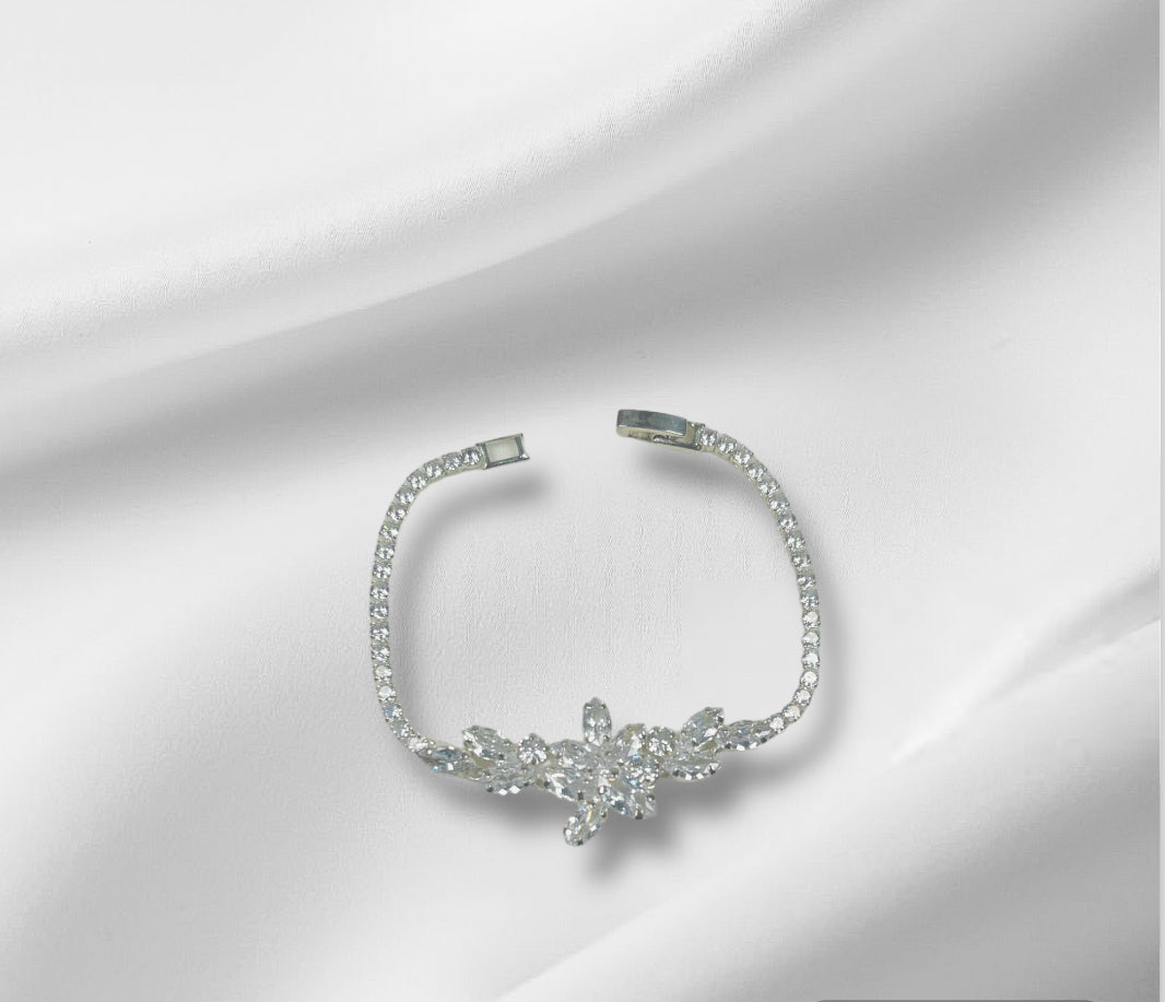 Bracelet 13